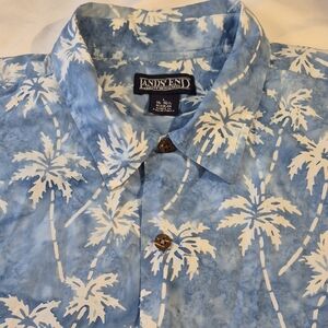 Lands' End Mens Short Sleeve Blue and White Button Down Shirt RN62830